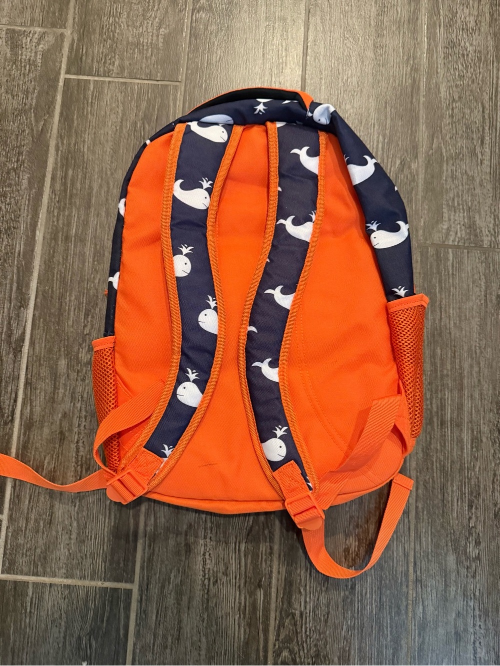 Whale backpack - Picture 2 of 3